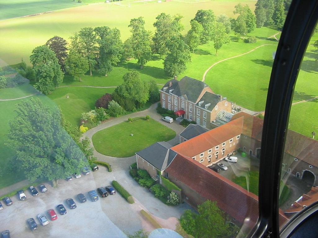 Chateau De Limont Donceel Bagian luar foto
